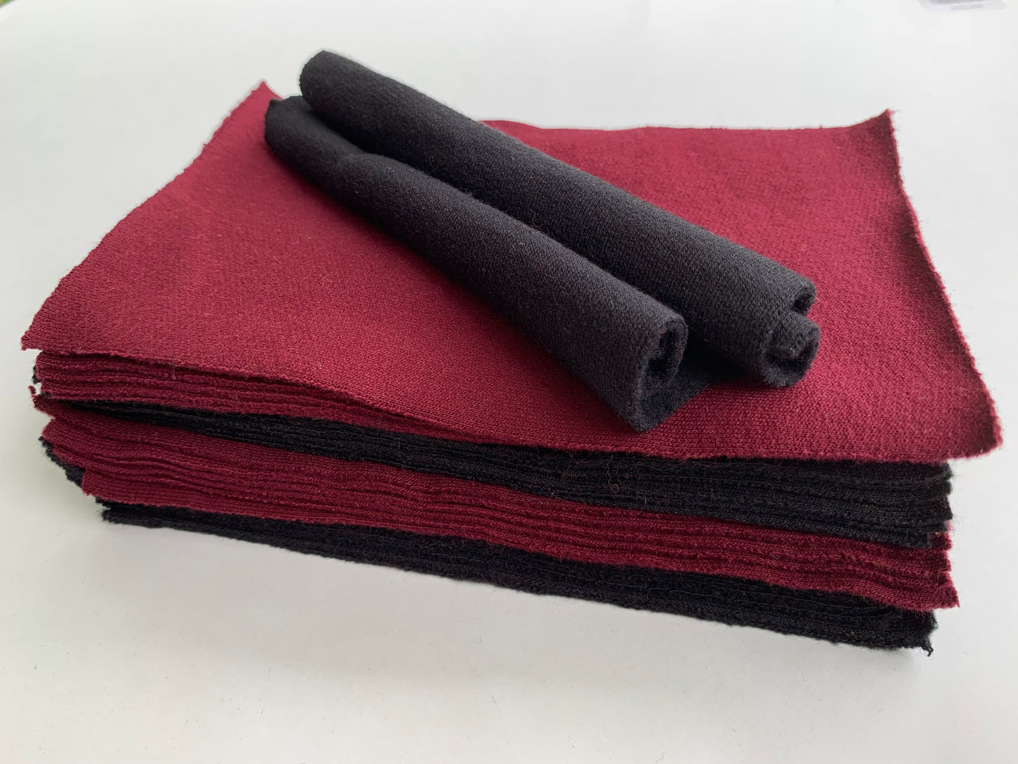 papier toilette lavable coton ouaté bio noir et bourgogne